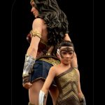 211 PRE-ORDER Wonder Woman 1984 Wonder Woman & Young Diana Deluxe Art Scale 1’10 Iron Studios (12)