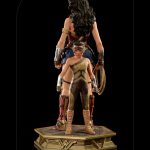 211 PRE-ORDER Wonder Woman 1984 Wonder Woman & Young Diana Deluxe Art Scale 1’10 Iron Studios (6)