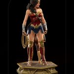 211 PRE-ORDER Wonder Woman 1984 Wonder Woman & Young Diana Deluxe Art Scale 1’10 Iron Studios (9)
