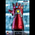 HT0072 NEW AVENGERS ENDGAME NANO GAUNTLET LIFE-SIZE COLLECTIBLE LMS007 Hot Toys (1)