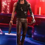 292P PRE-ORDER CYBERPUNK 2077 JOHNNY SILVERHAND 1’6TH SCALE VGM47 HOT TOYS (13)