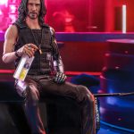 292P PRE-ORDER CYBERPUNK 2077 JOHNNY SILVERHAND 1’6TH SCALE VGM47 HOT TOYS (9)