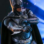 322P PRE-ORDER BATMAN FOREVER BATMAN (SONAR SUIT) 1’6TH SCALE MMS593 HOT TOYS (8)
