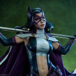 439P PRE-ORDER DC Huntress Premium Format Figure Sideshow (4)