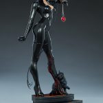 P466 DC Catwoman Premium Format Figure Sideshow [PRE-ORDER] (6)